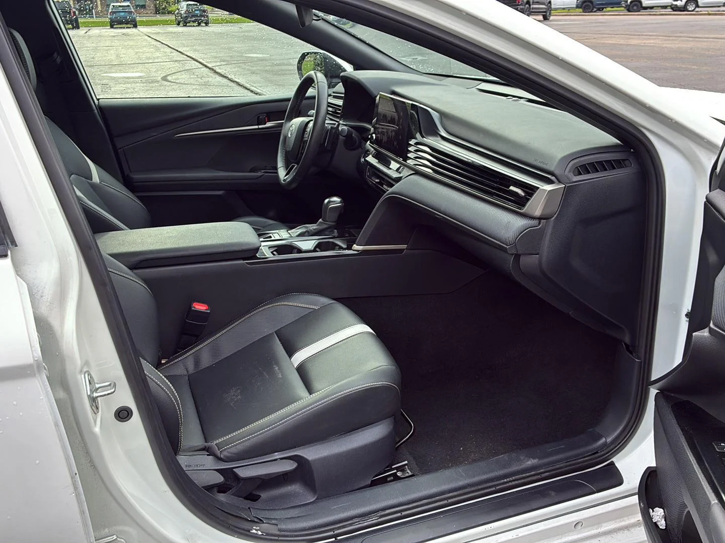 Used 2025 Ice Toyota XSE image 12