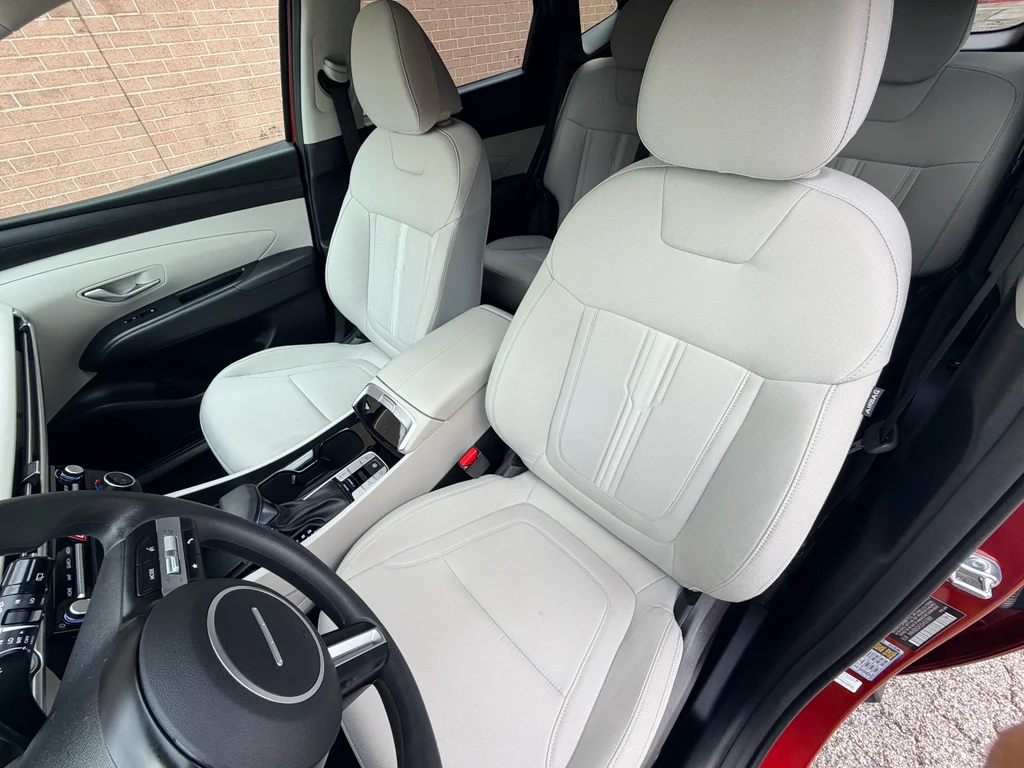 Used 2025 Ultimate Red Hyundai SEL image 18
