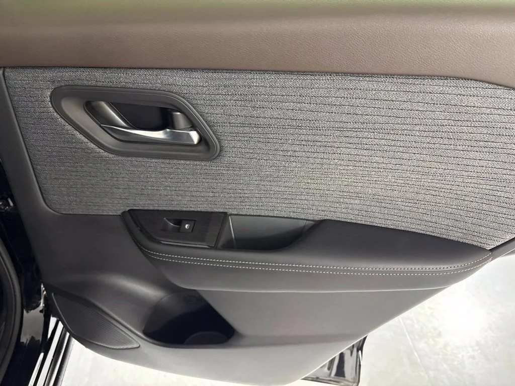 Used 2023 Black Nissan SV image 19