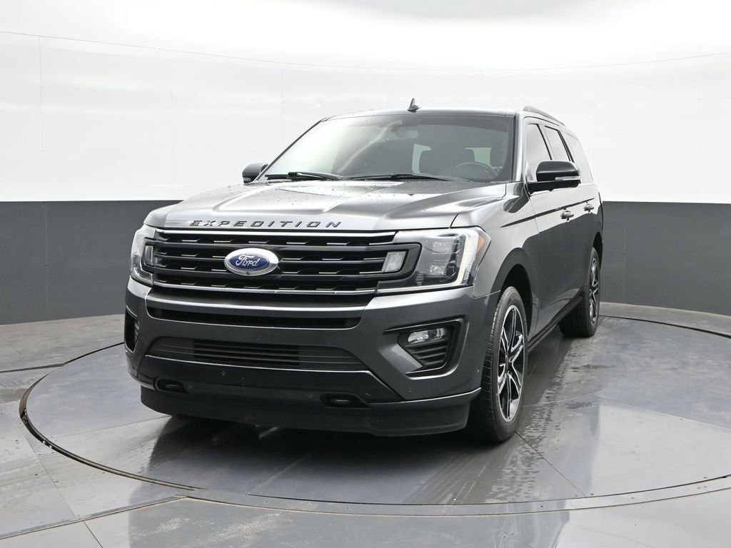 Used 2019 Gray Ford Limited image 30