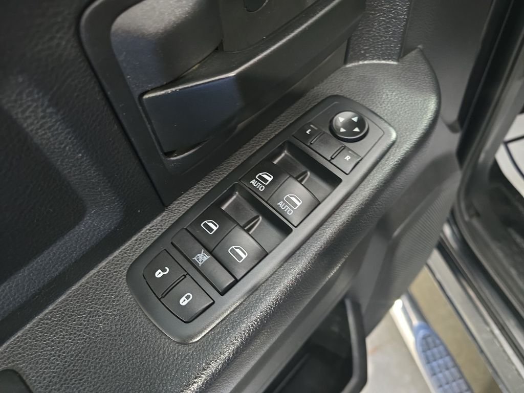 Used 2016 Black Ram Tradesman image 11