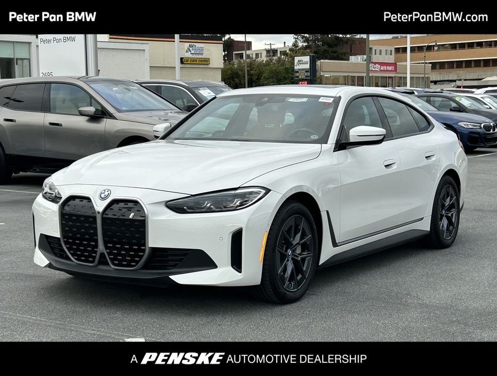 2023 BMW i4 eDrive35's photo
