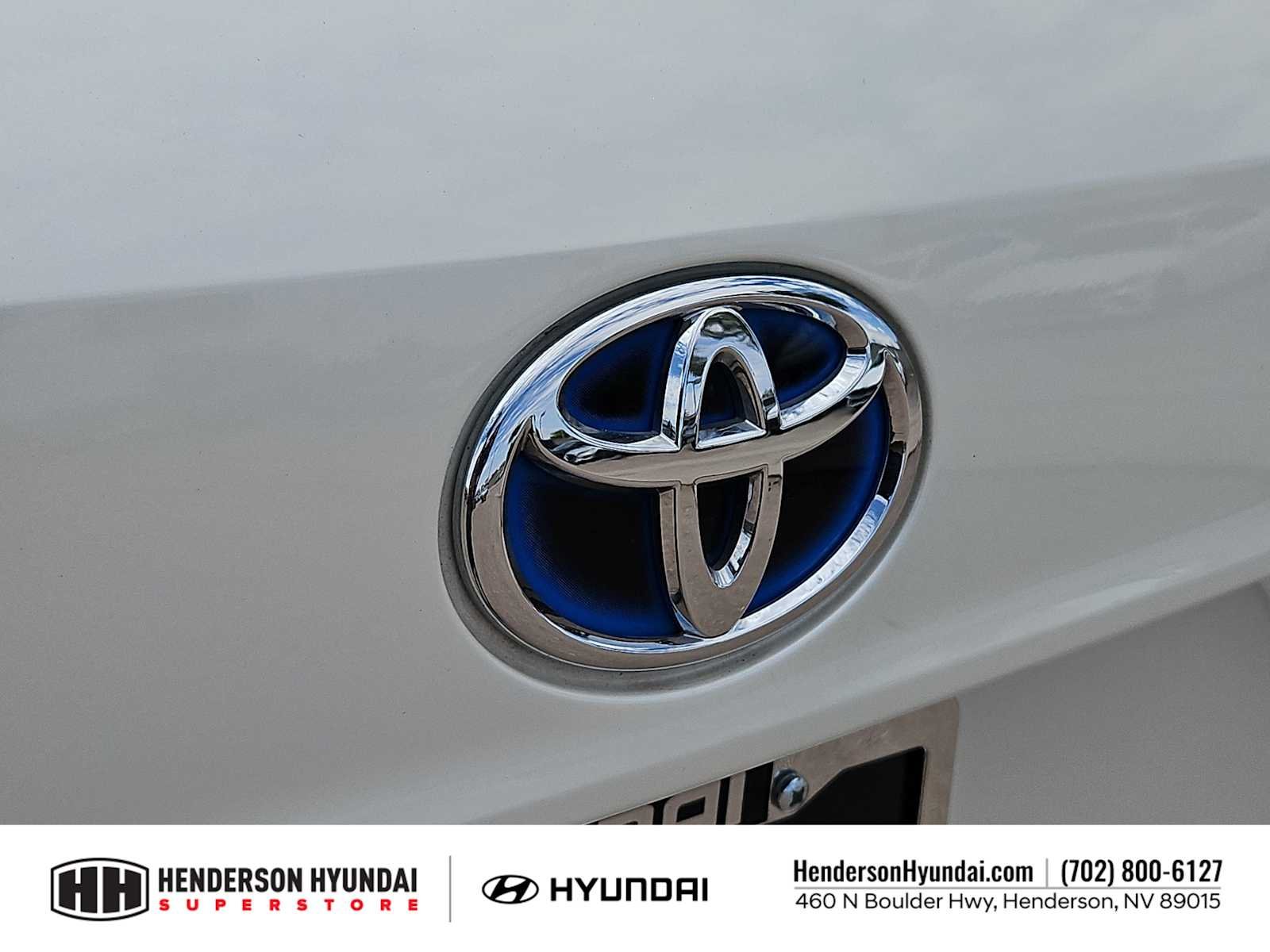 Used 2021 Blizzard Pearl Toyota Hybrid Limited image 12