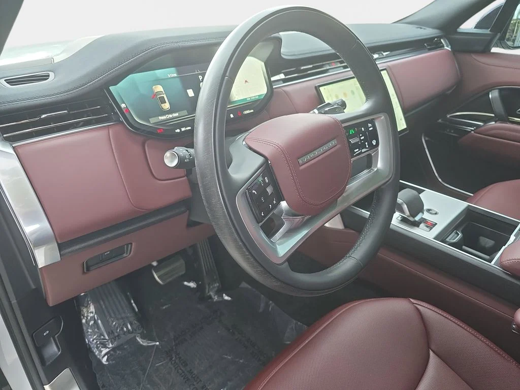 Used 2025 Fuji White Land Rover SE SWB P350 image 15