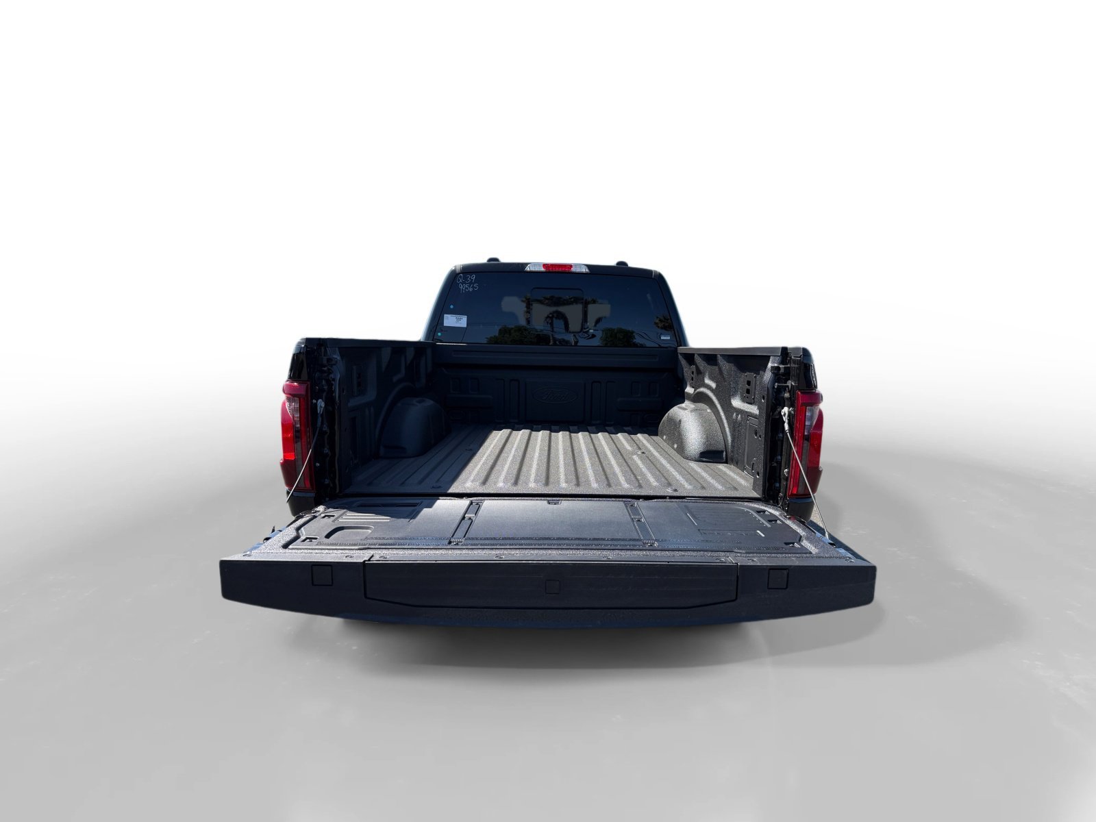 2025 Ford F-150 XLT - Photo 17