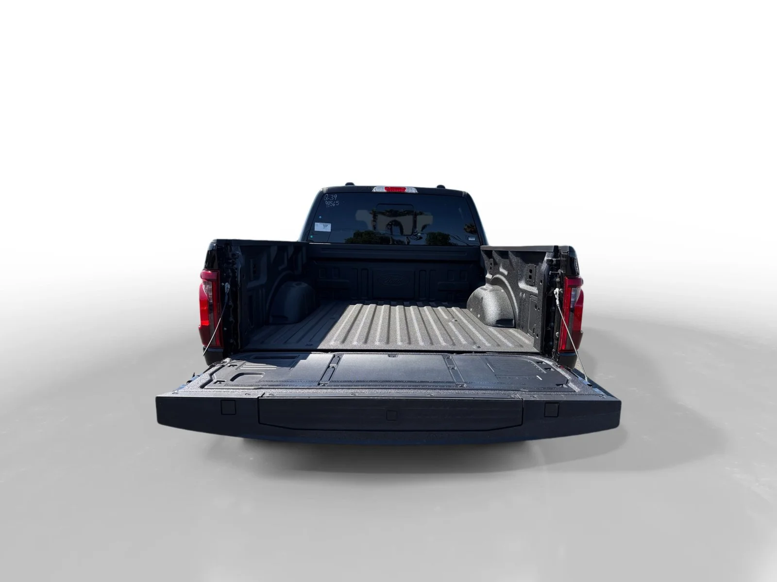 2025 Ford F-150 XLT - Photo 17