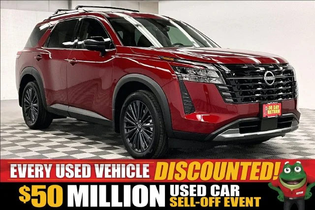 2026 Nissan Pathfinder SL
