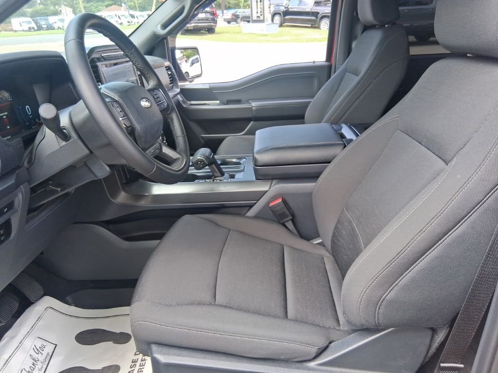 Used 2024 Red Ford XLT image 11