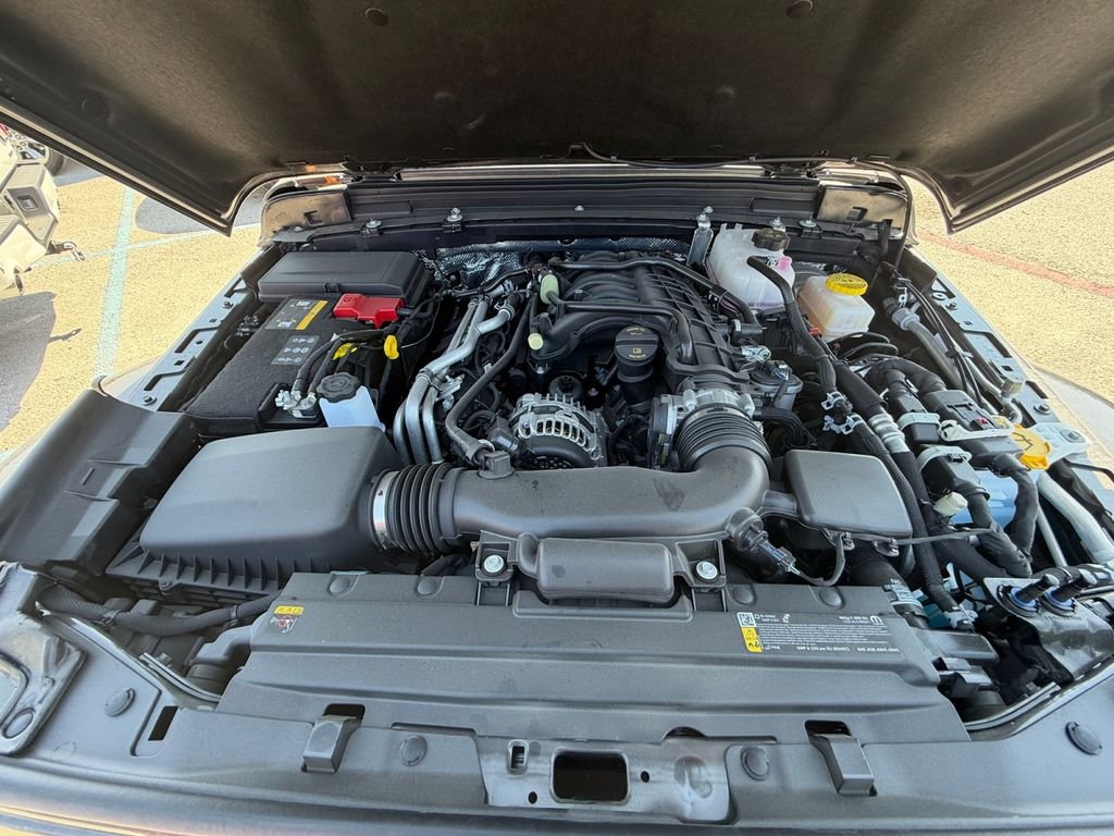 2025 Jeep Wrangler 4-Door Sahara - Photo 20