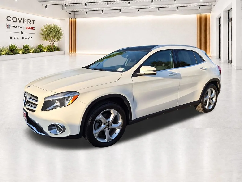 Used 2018 Black Mercedes-Benz GLA 250 image 4