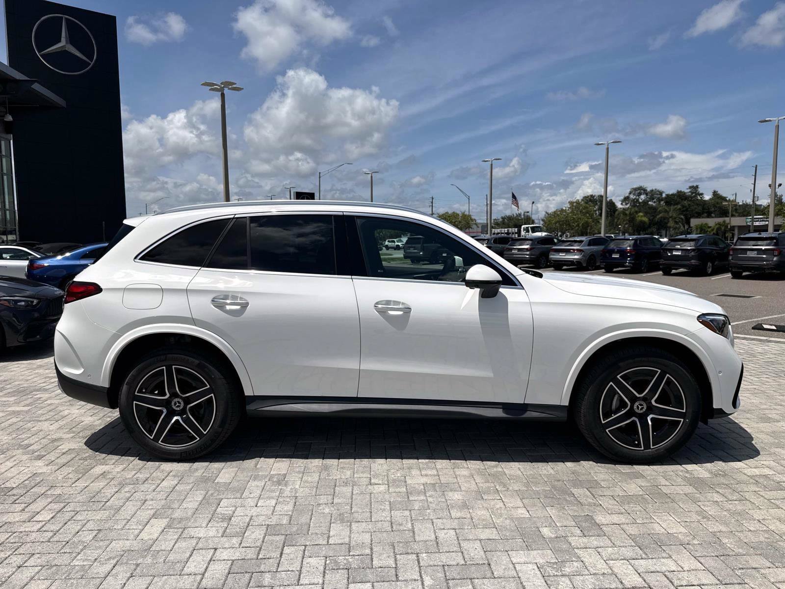 New 2026 Polar White Mercedes-Benz 300 4MATIC® SUV image 6