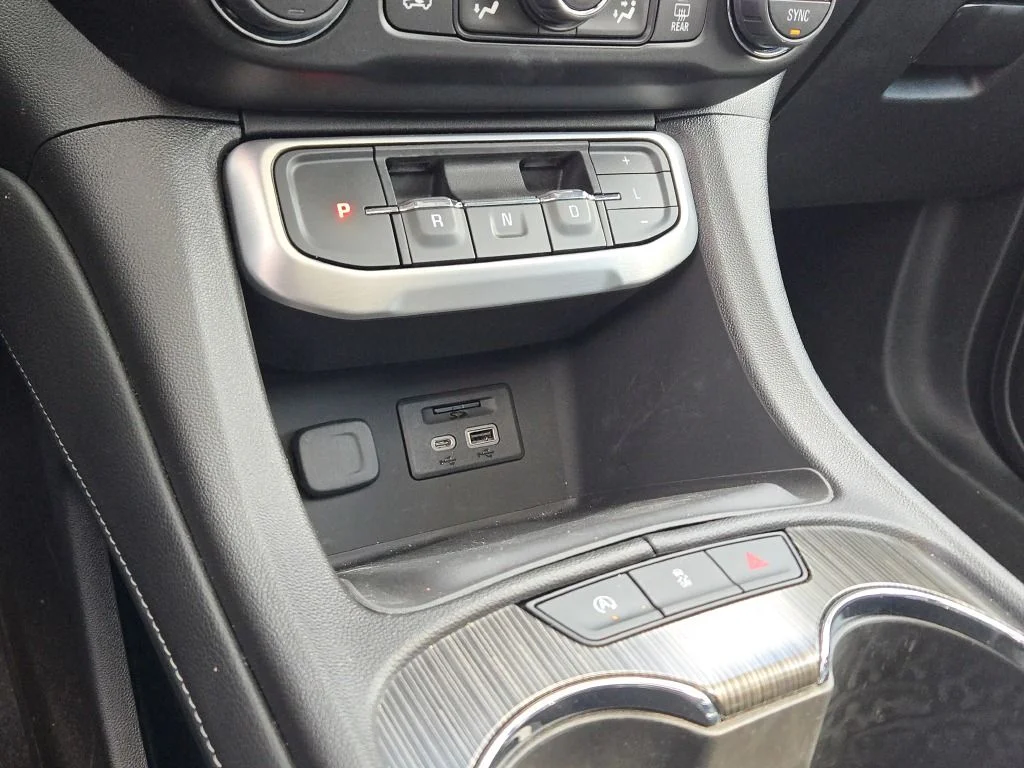Used 2023 Blue GMC SLT image 29
