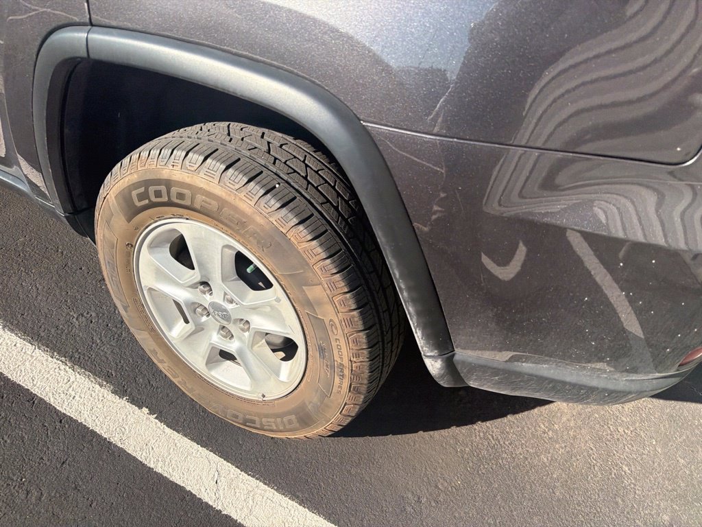 Used 2017 Gray Jeep Laredo image 6