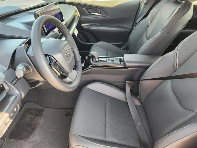 New 2026 Wind Chill Pearl Toyota Nightshade Edition image 9