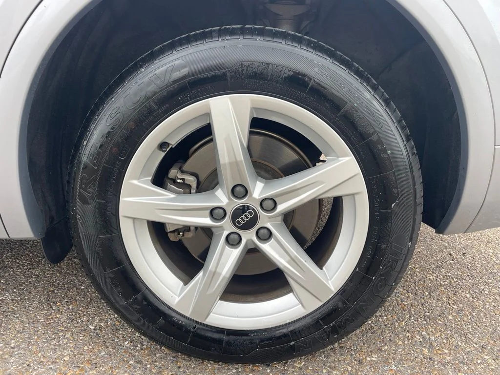 Used 2022 Silver Audi 40 Premium image 18