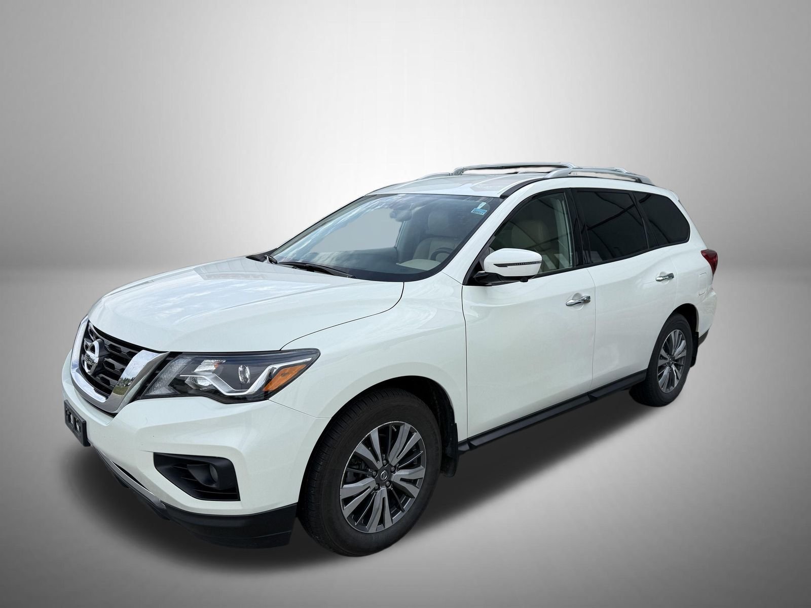 2018 Nissan Pathfinder SL 4WD's photo