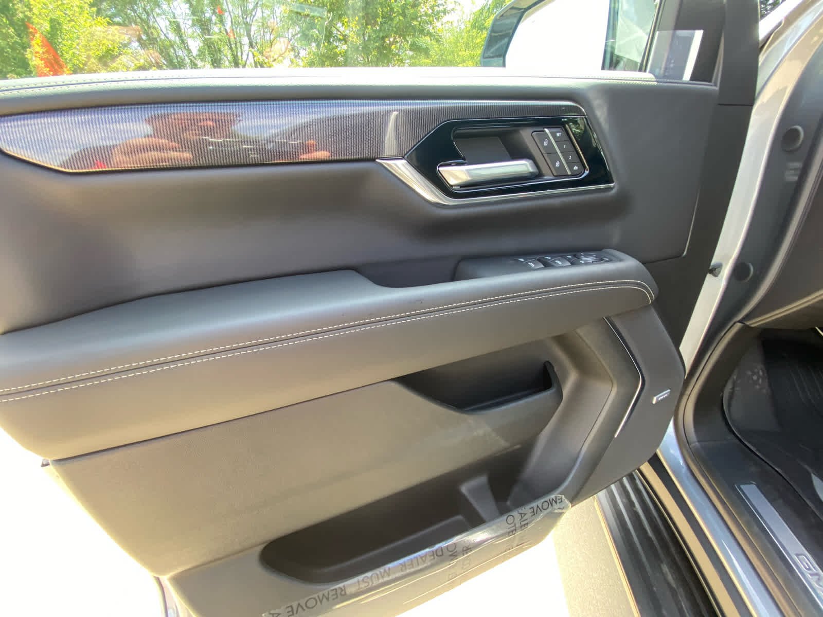 2026 GMC Yukon Elevation - Photo 6