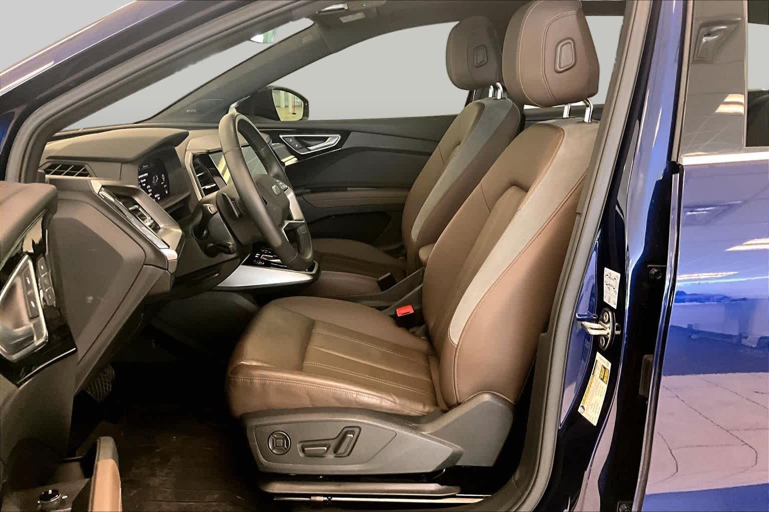 Used 2022 Navarra Blue Metallic Audi Prestige image 7