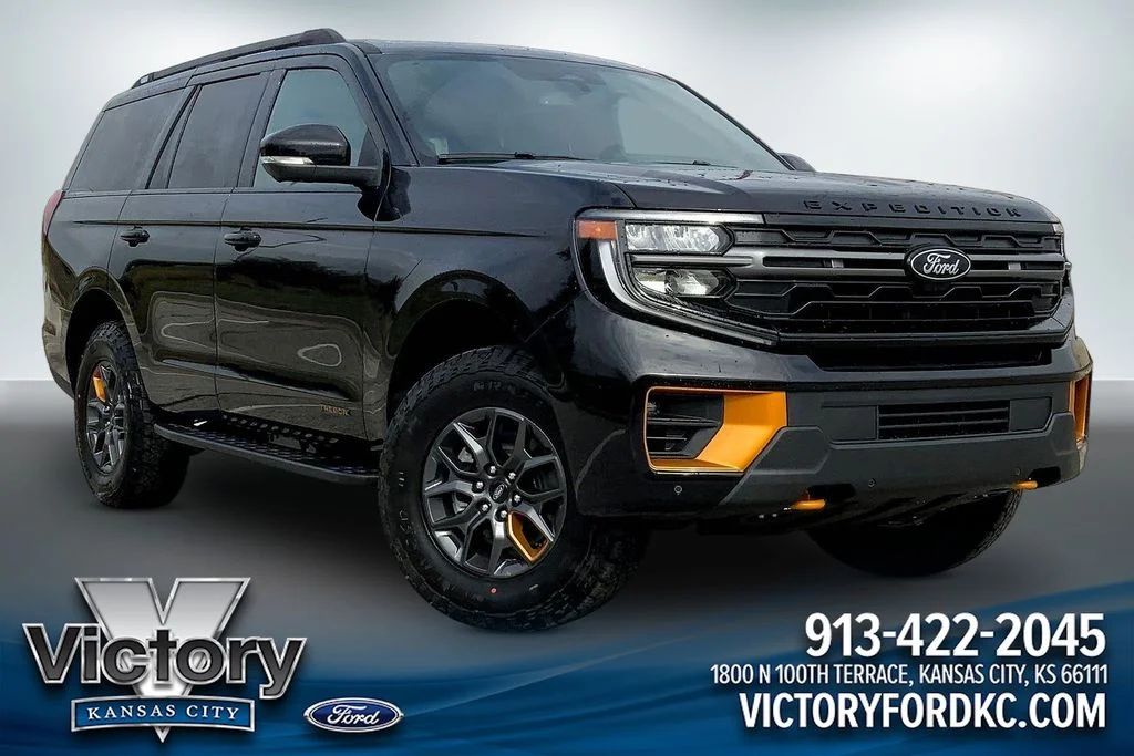 New 2026 Agate Black Metallic Ford Tremor image 1