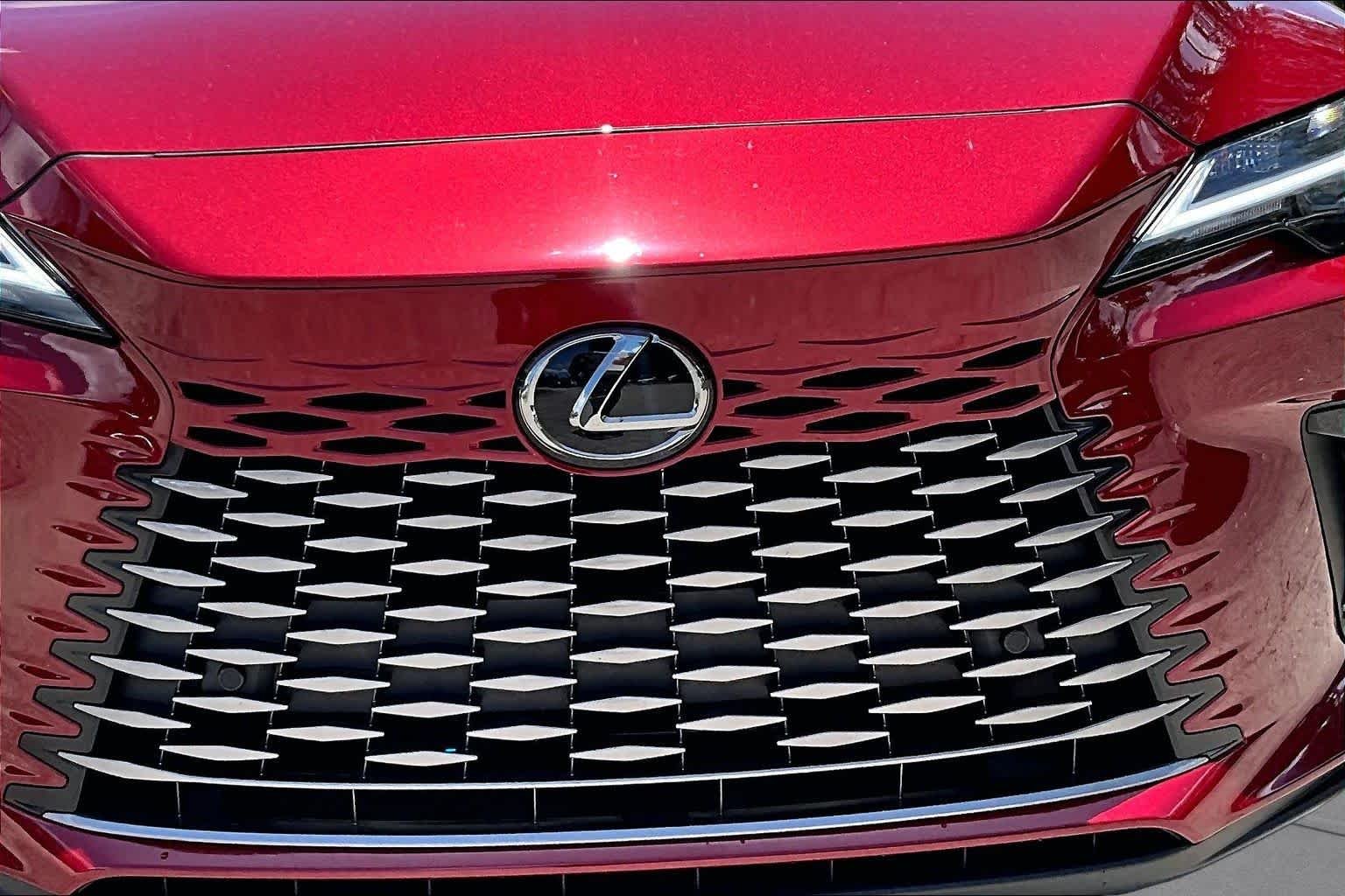 Used 2024 Matador Red Mica Lexus Premium image 29