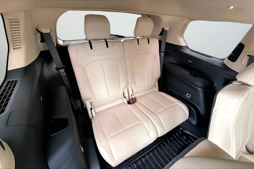 Used 2021 Red Jeep Limited image 31