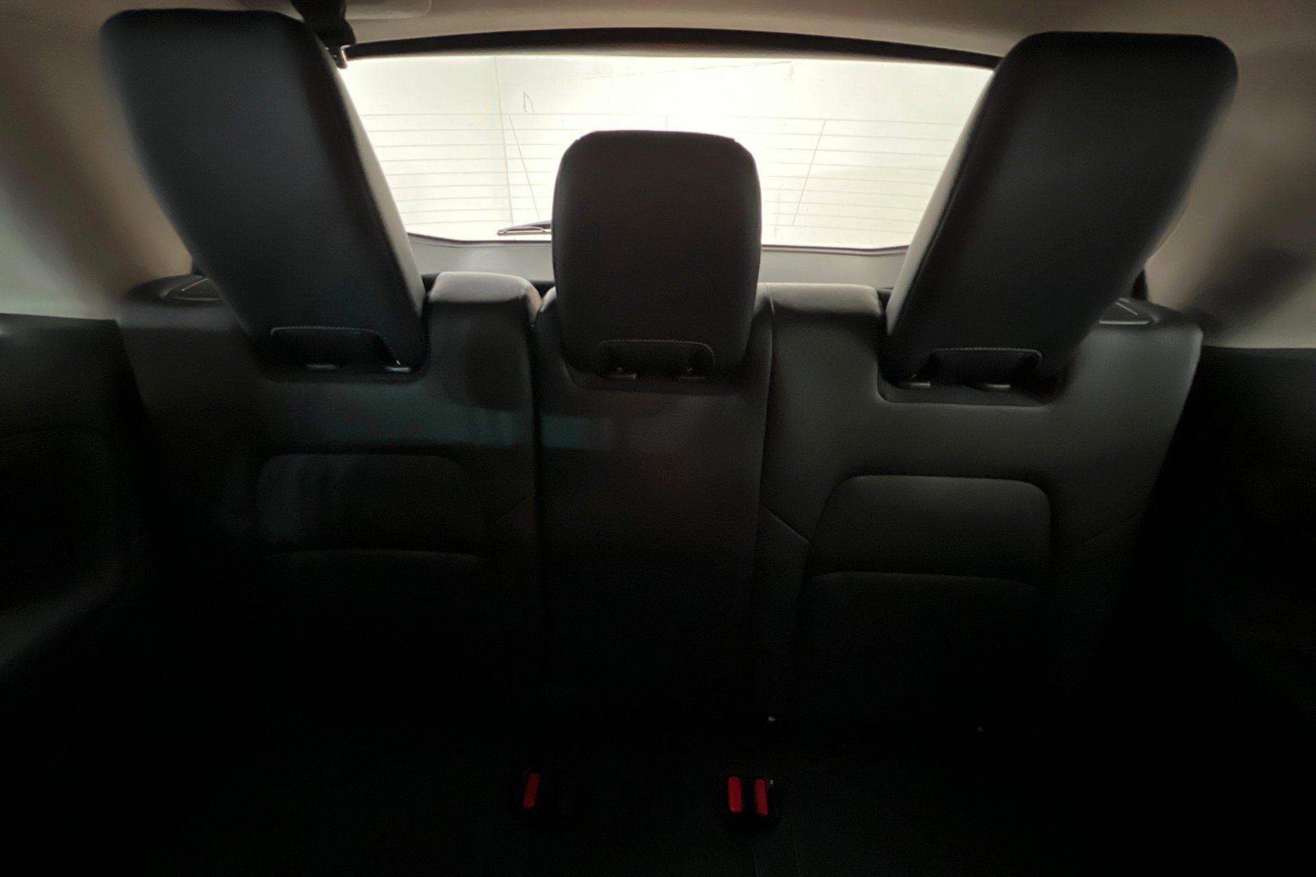 New 2026 Boulder Gray Pearl / Super Black Two-tone Nissan Platinum image 23