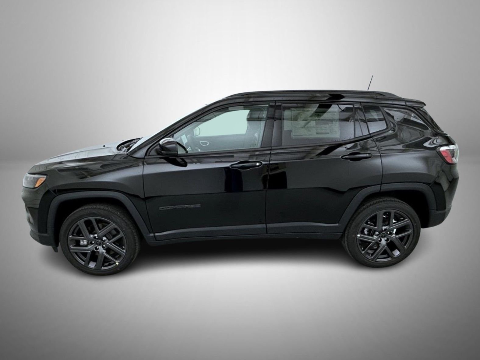 New 2026 Diamond Black Crystal Pearl-Coat Exterior Paint Jeep Limited image 8