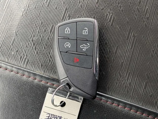 Used 2024 Summit White GMC AT4X image 29
