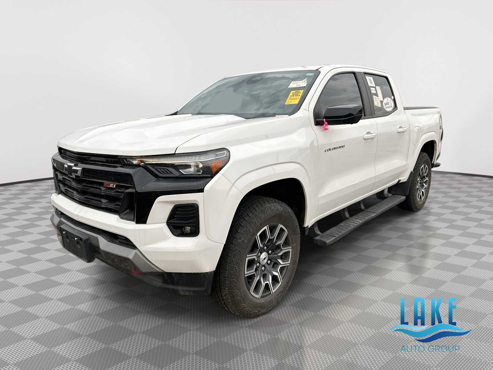Certified Used 2023 Summit White Chevrolet Z71 image 1