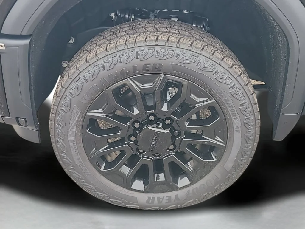 New 2026 Onyx Black GMC AT4 image 25
