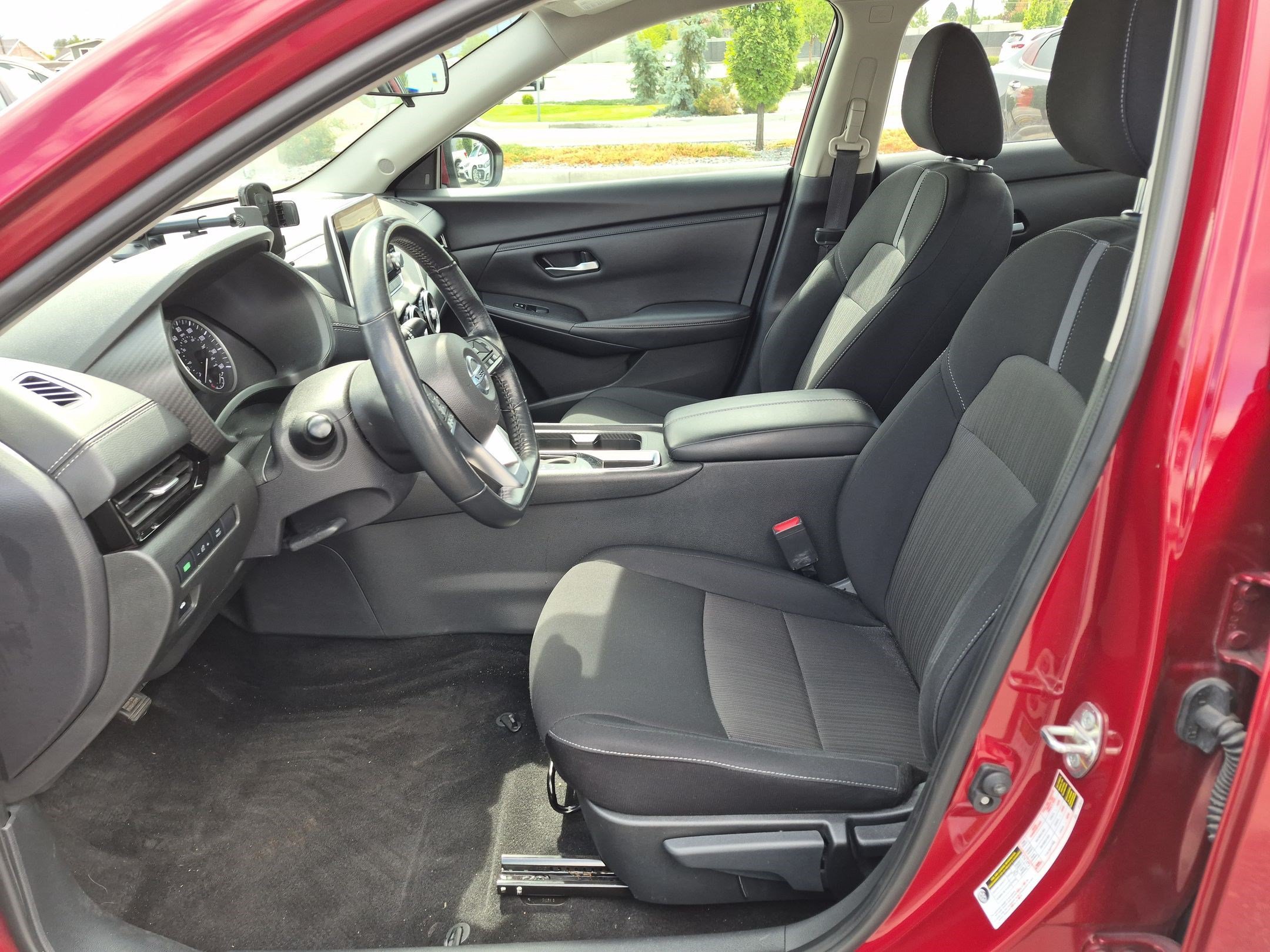 Used 2023 Scarlet Ember Tintcoat Nissan SV image 15