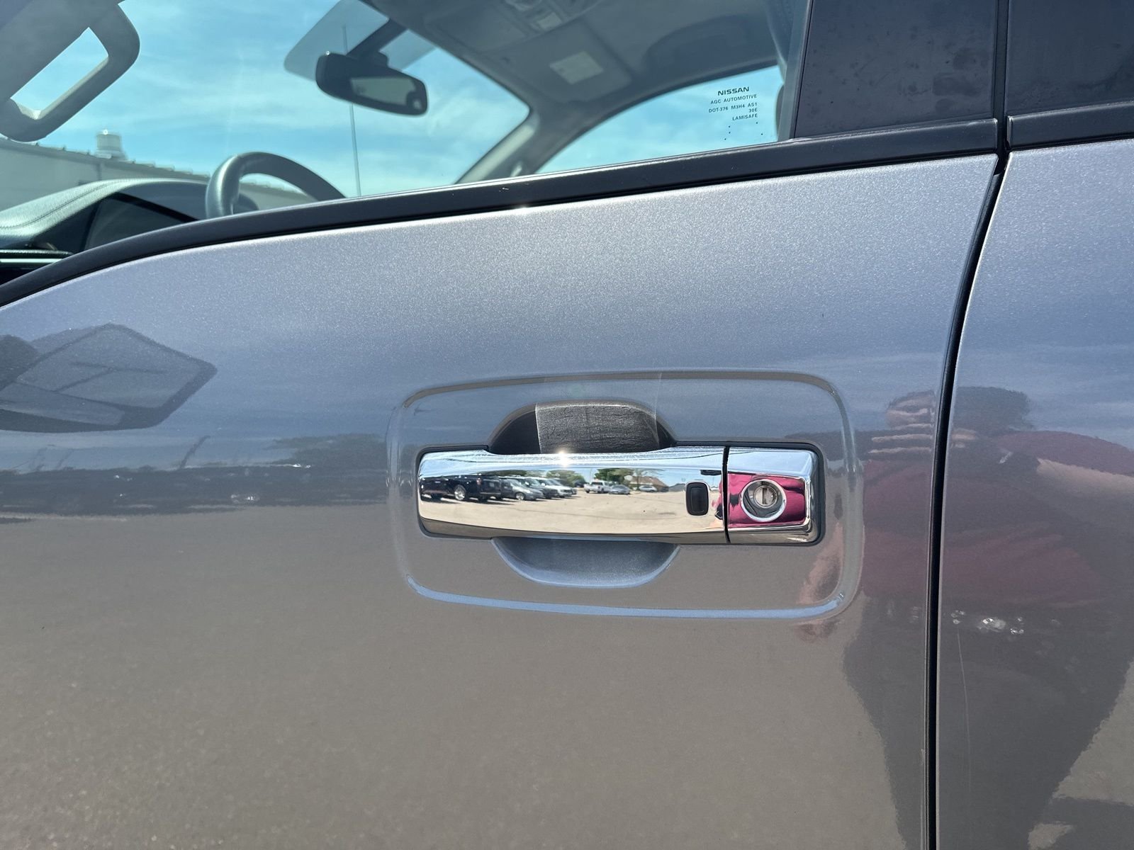 Used 2019 Gray Nissan SL image 10