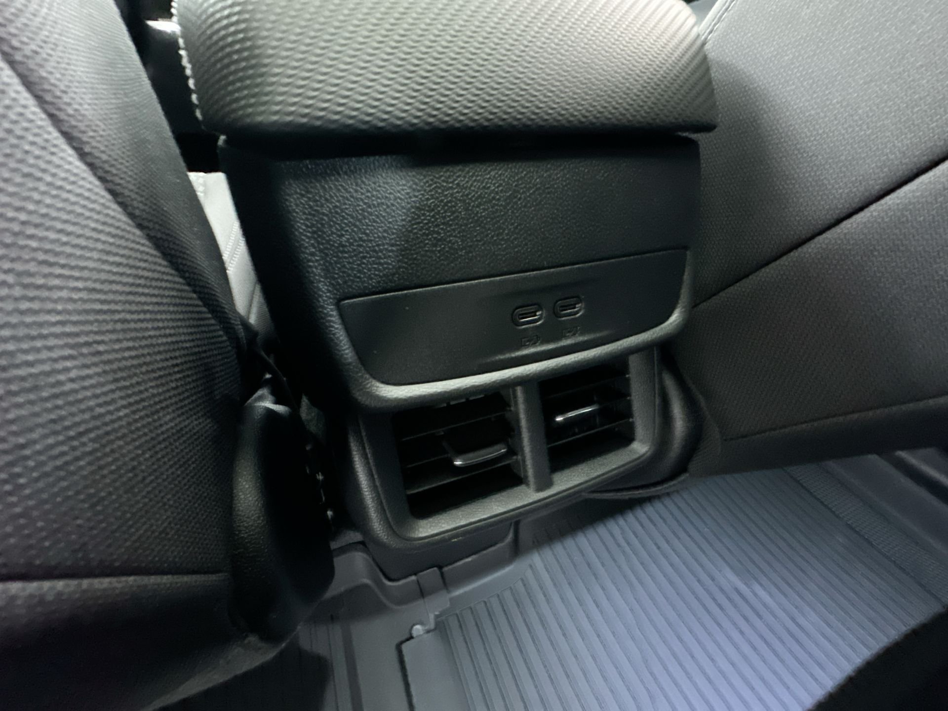 2027 Chevrolet Equinox LT - Photo 78