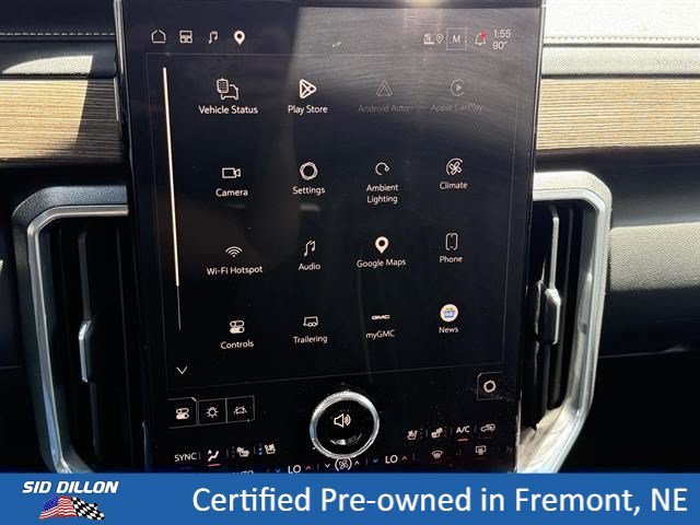 Used 2024 Summit White GMC AWD Denali image 4