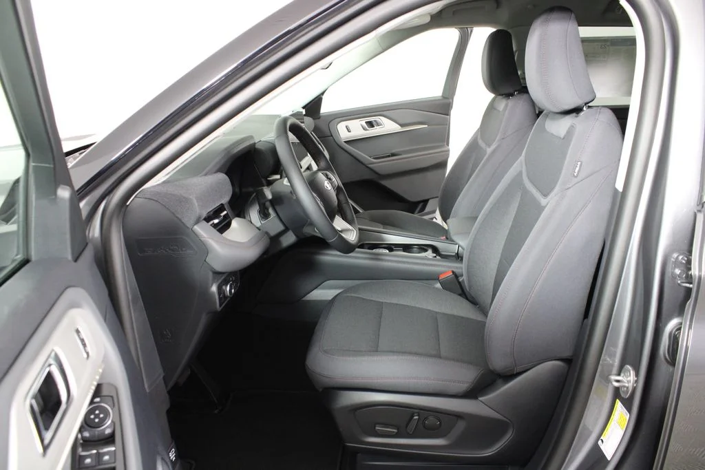 New 2026 Carbonized Gray Metallic Ford Active image 23