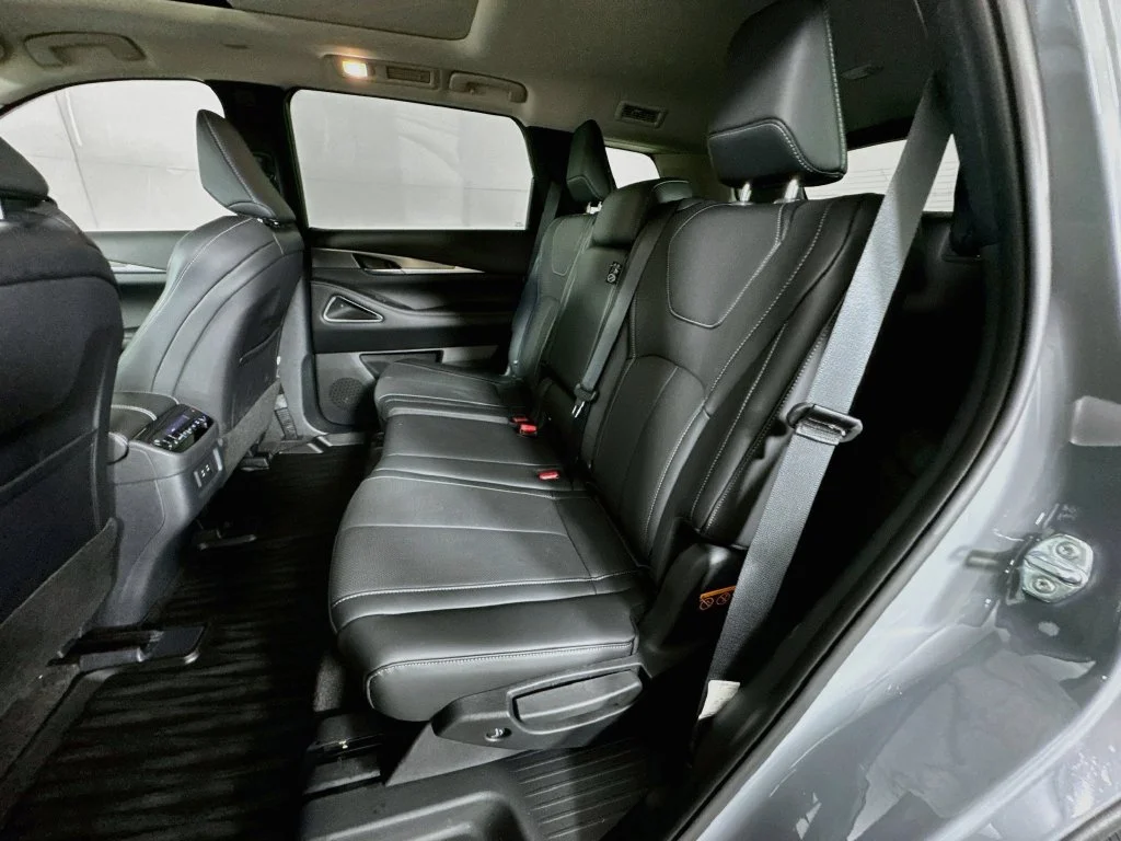 Certified Used 2027 Gray INFINITI LUXE image 33