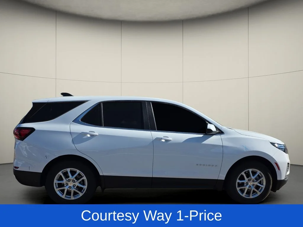 Used 2023 White Chevrolet LT image 11
