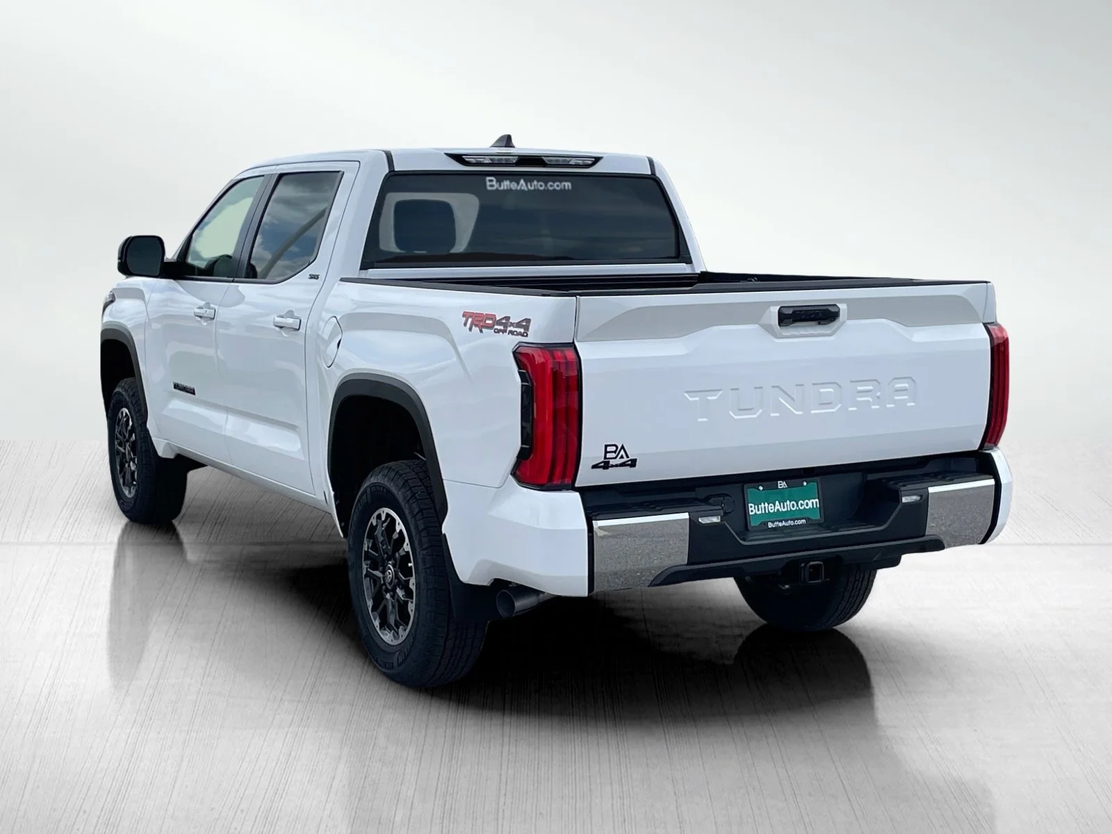 New 2026 Ice Cap Toyota SR5 image 5