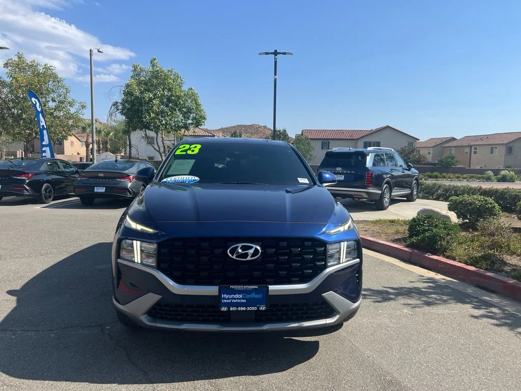 Used 2023 Blue Hyundai SE image 2