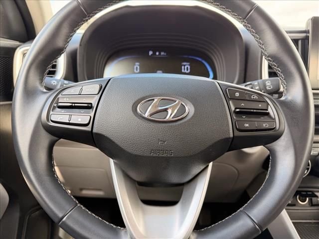 Used 2024 Red Hyundai SEL image 19