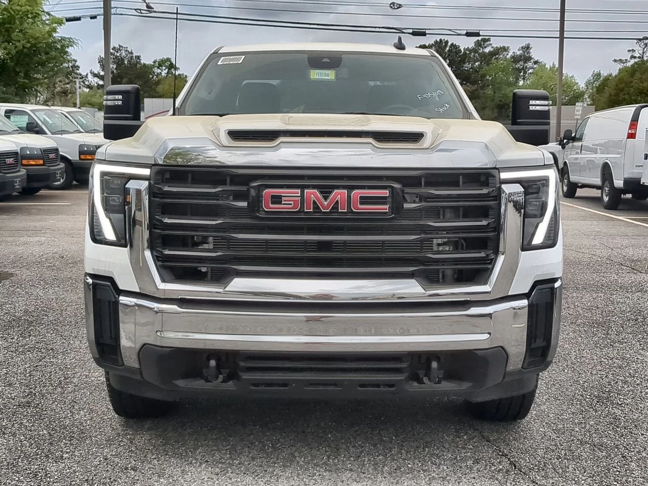 New 2025 Summit White GMC Pro image 3