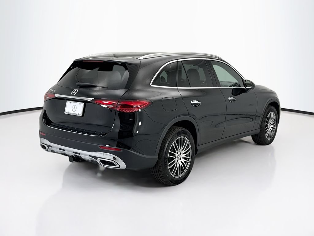 New 2026 Black Mercedes-Benz GLC 300 image 5