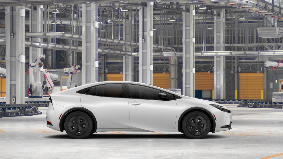 New 2027 Wind Chill Pearl Toyota LE image 12