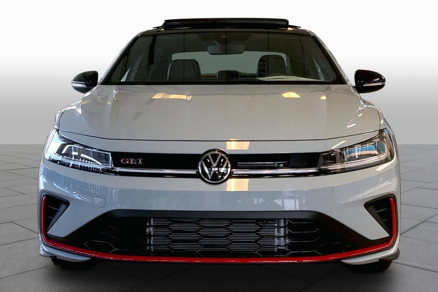New 2026 Monument Gray w/Deep Black Roof Volkswagen Autobahn image 3