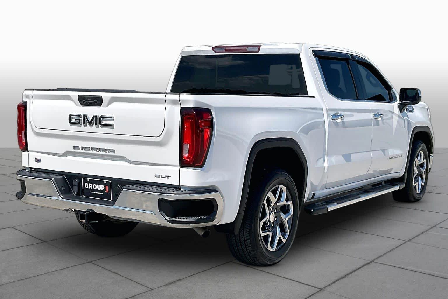 Used 2024 White Frost Tricoat GMC SLT image 13