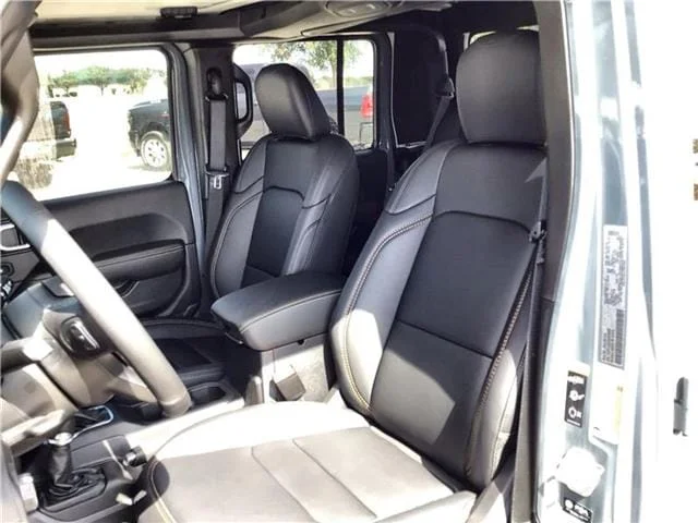 New 2025 Anvil Clear-Coat  Paint Jeep HIGH TIDE 4X4 image 11