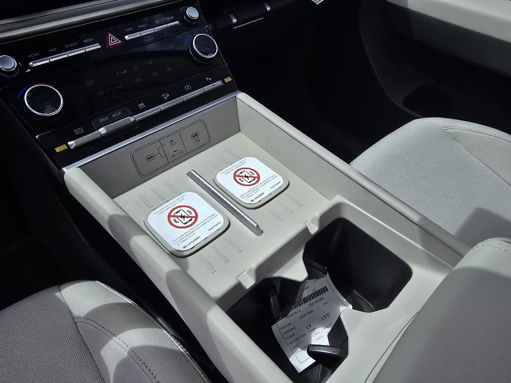 New 2026 Serenity White Hyundai SE image 21