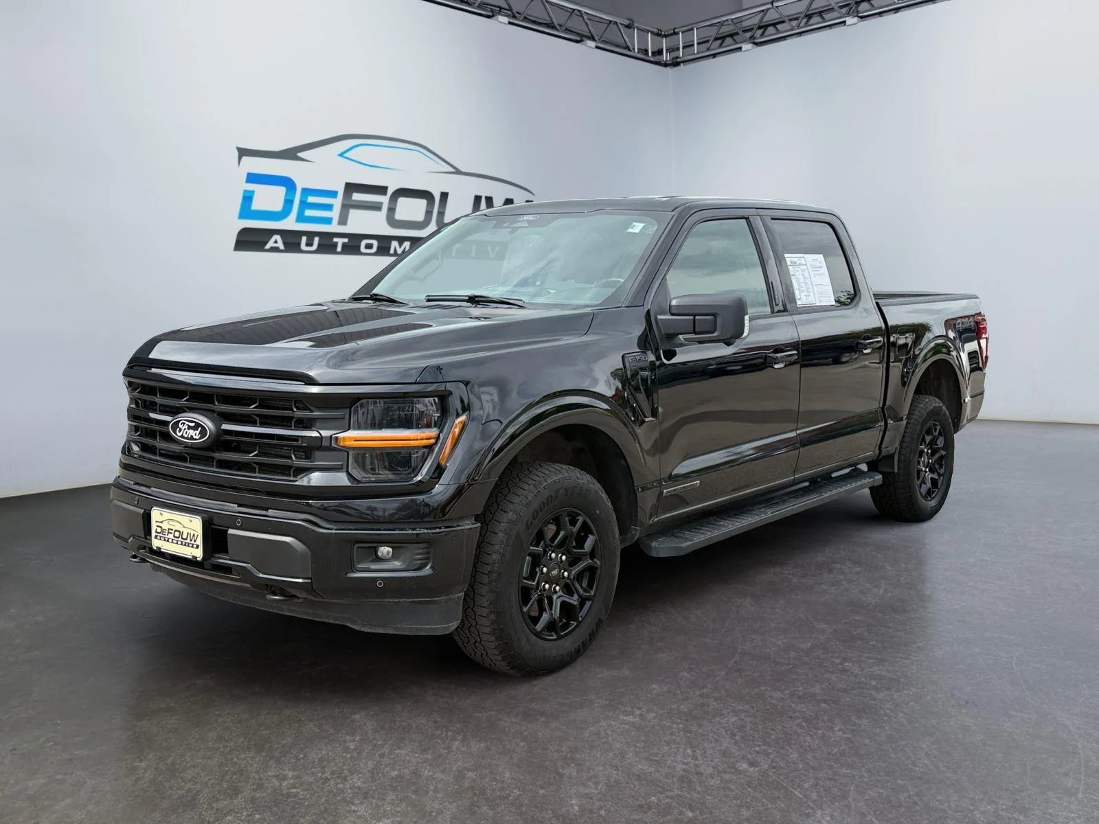 Used 2024 Agate Black Ford XLT image 7