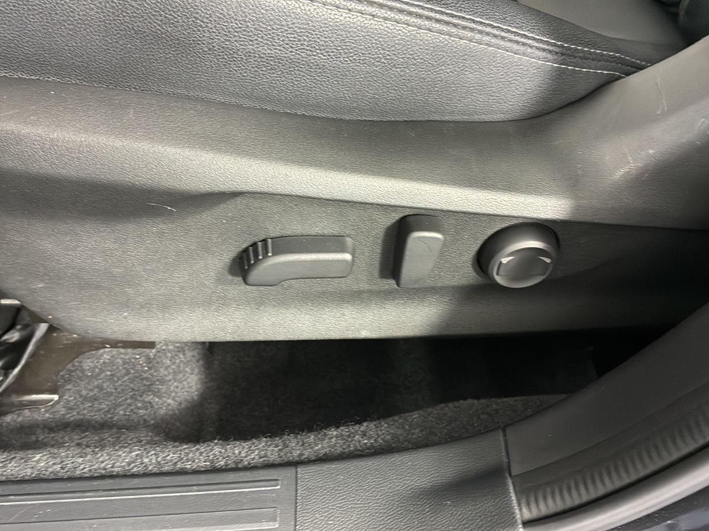 Used 2022 Magnetite Gray Metallic Subaru Premium image 25