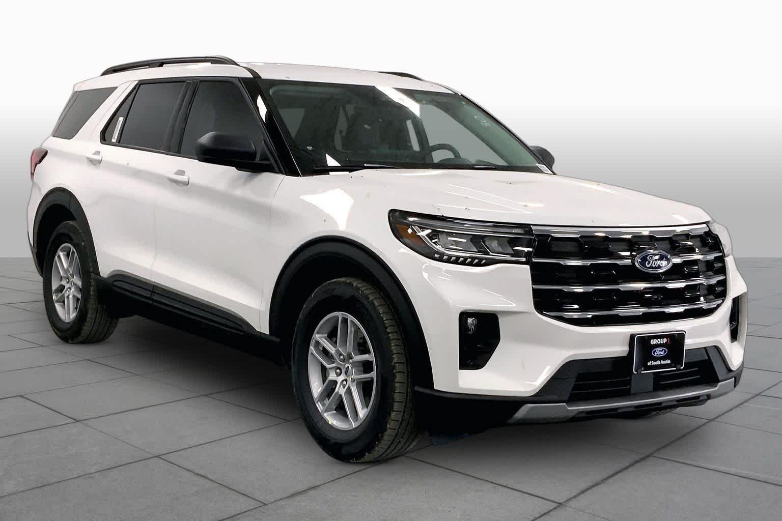 New 2026 Star White Metallic Tri-Coat Ford Active image 2